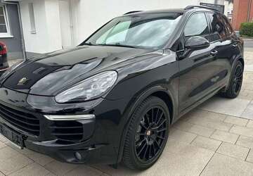 Porsche Cayenne 247.700 km 25.900 &euro; Troisdorf 53844