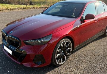 BMW i5 12.000 km 61.490 &euro; Kürten 51515