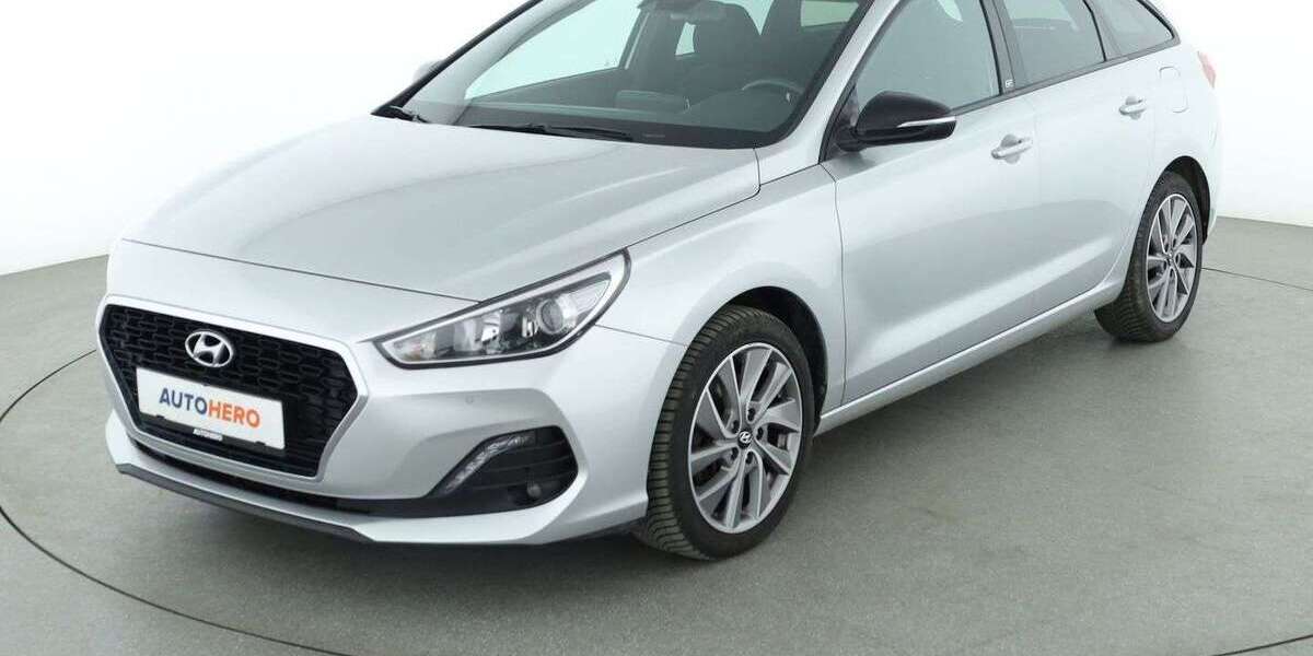 Hyundai i30 64.313 km 13.350 &euro; Köln 50739