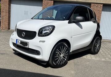 Smart ForTwo 110.500 km 8.000 &euro; Leverkusen 51381