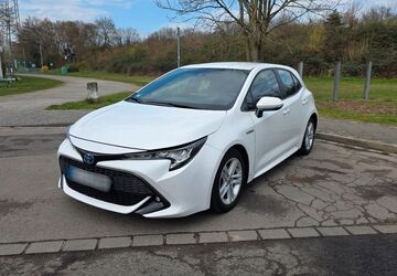 Toyota Corolla 88.000 km 15.970 &euro; Düsseldorf 40589