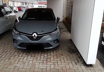 Renault Clio 120.000 km 9.100 &euro; Troisdorf 53844