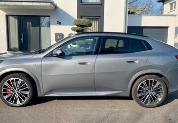 BMW iX2 17.200 km 49.850 &euro; Köln 50859