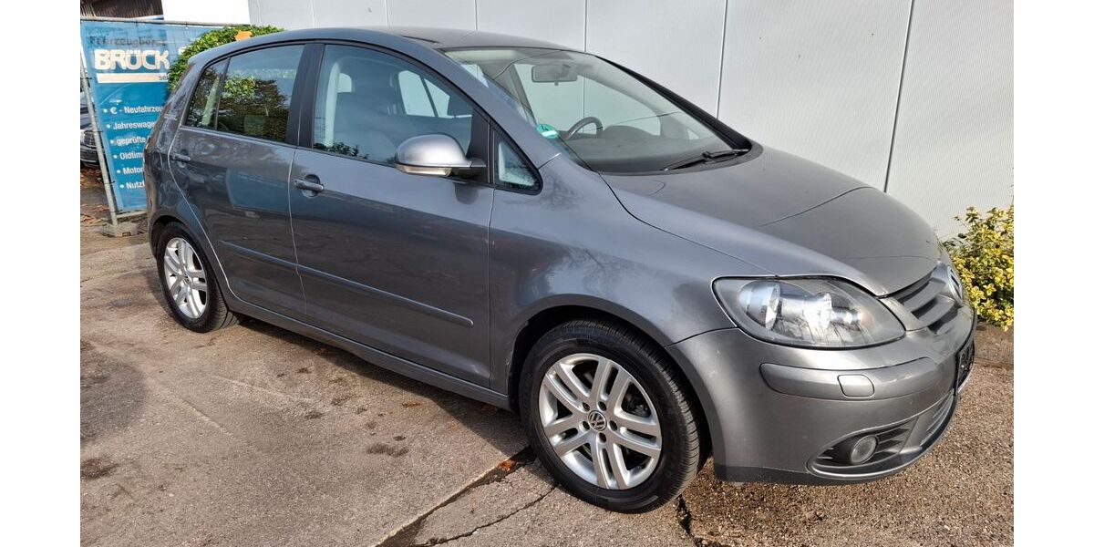 VW Golf 220.000 km 3.995 &euro; Köln 51107