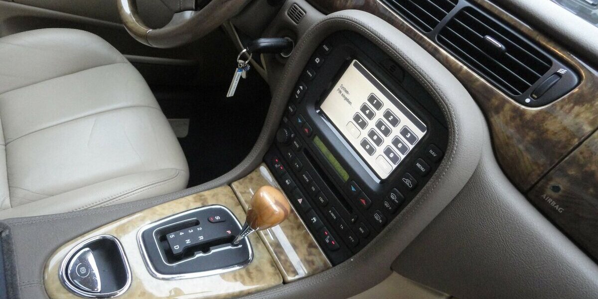 Jaguar S-Type 3.0 V6 Executive Autom Leder Navi Xenon 114.000 km 9.990 &euro; Neuss 41462