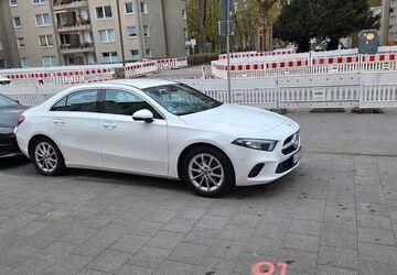 Mercedes-Benz A 180 138.000 km 22.950 &euro; köln 50676
