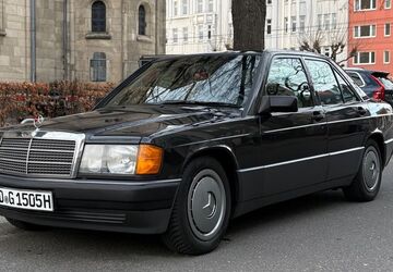 Mercedes-Benz 190 222.000 km 5.900 &euro; Düsseldorf 40545