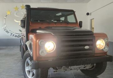 Land Rover Defender 92.000 km 26.900 &euro; Neuss 41469