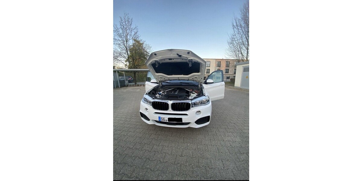 BMW X5 129.000 km 36.500 &euro; Solingen 42651