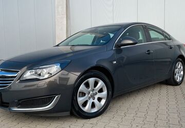 Opel Insignia 120.000 km 7.900 &euro; Düsseldorf 40231