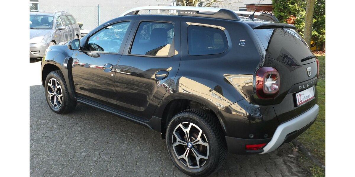 Dacia Duster II CELEBRATION HYBRID NAVI KAMERA 17 ZOLL 63.155 km 12.704 &euro; Köln 50858