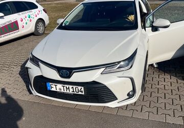 Toyota Corolla 102.000 km 19.100 &euro; Monheim 40789
