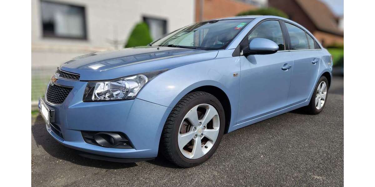 Chevrolet Cruze 154.000 km 5.990 &euro; Düsseldorf 40229
