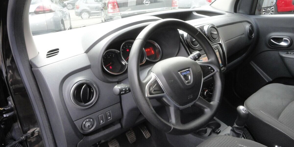 Dacia Dokker Comfort 1,6 Navi Klima SHZ R.Kamera 1.Hd 162.000 km 8.490 &euro; Neuss 41462