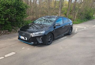Hyundai IONIQ 88.000 km 12.000 &euro; Köln 50827