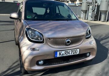 Smart ForTwo 45.000 km 15.600 &euro; Köln 50767