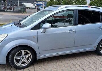 Toyota Corolla Verso 198.169 km 2.900 &euro; Köln 50997