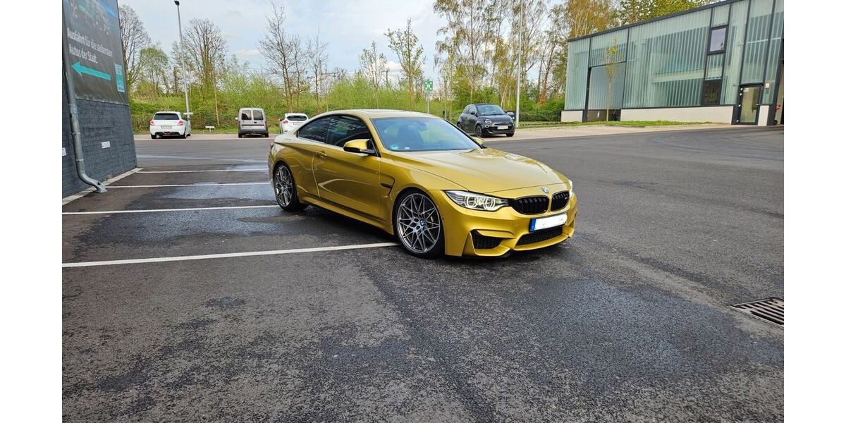 BMW M4 117.000 km 43.900 &euro; Solingen 42699