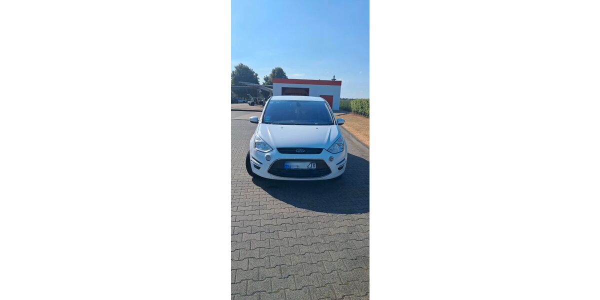 Ford S-Max 307.253 km 4.100 &euro; LEVERKUSEN 51371