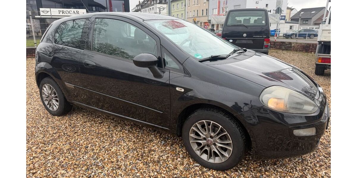 Fiat Punto Evo 149.700 km 2.450 &euro; Leverkusen 51371