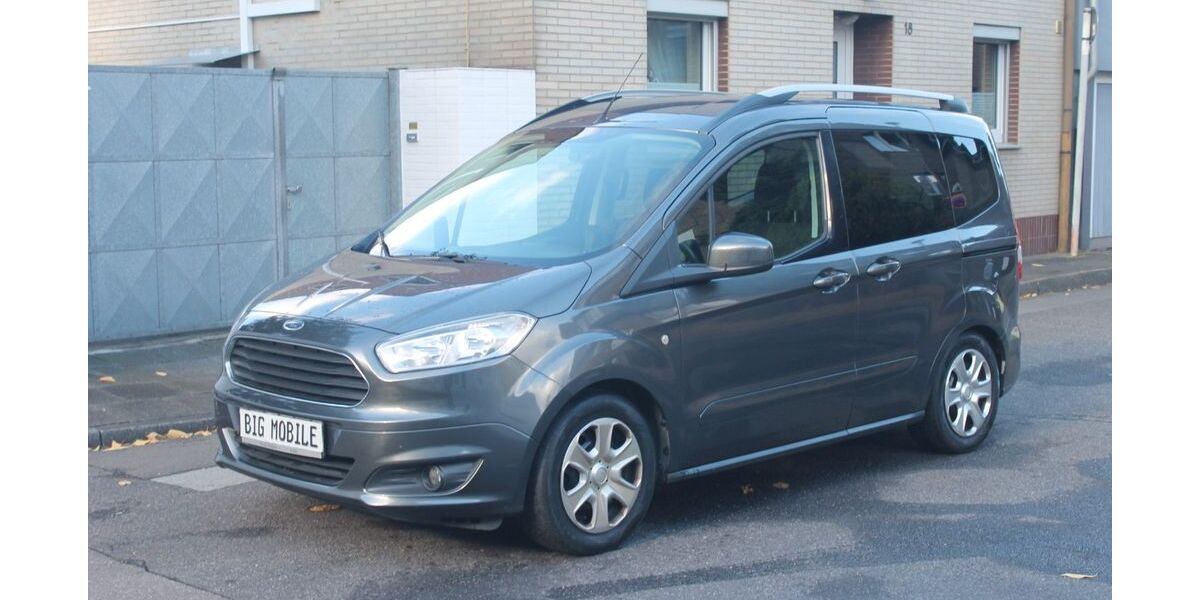 Ford Tourneo Courier 149.000 km 5.990 &euro; Köln 50739