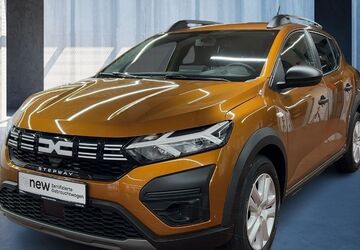 Dacia Sandero 9.741 km 15.930 &euro; Köln 50939