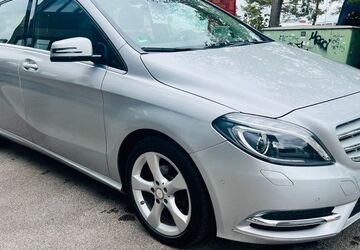 Mercedes-Benz B 180 99.000 km 9.999 &euro; Neuss 41460