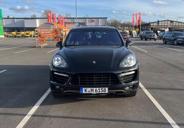 Porsche Cayenne 226.395 km 18.000 &euro; Köln 50767