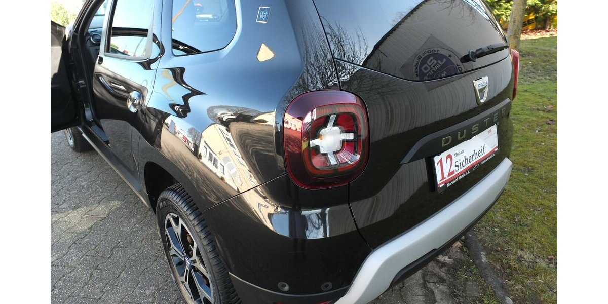 Dacia Duster II CELEBRATION HYBRID NAVI KAMERA 17 ZOLL 63.155 km 12.704 &euro; Köln 50858