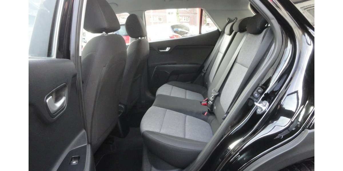 Kia Stonic 1,2 Edition7- Klima SHZ PDC Alu 33Tk,1 Hd 33.000 km 13.999 &euro; Neuss 41462