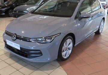 VW Golf 15.300 km 23.645 &euro; Neuss 41469
