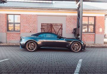 Aston Martin DBS 8.897 km 249.850 &euro; Düsseldorf 40231