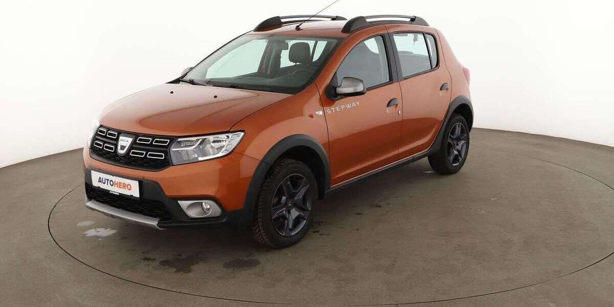 Dacia Sandero 33.886 km 10.690 &euro; Köln 50739