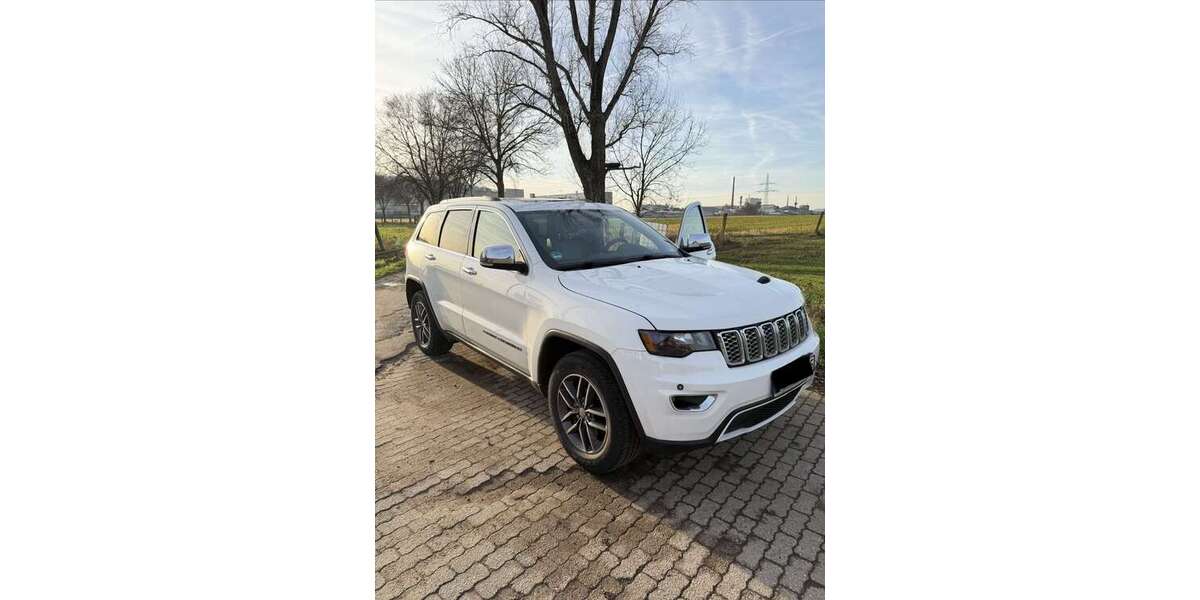 Jeep Grand Cherokee 101.500 km 22.999 &euro; Grevenbroich 41515