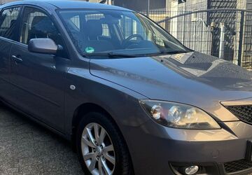 Mazda 3 177.000 km 2.900 &euro; Remscheid 42855