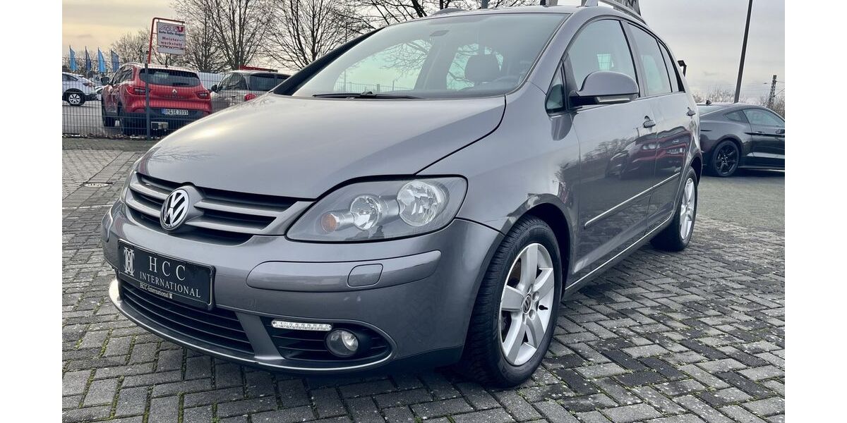 VW Golf 228.000 km 3.890 &euro; Troisdorf/Spich 53842