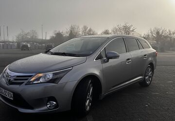 Toyota Avensis 252.000 km 7.600 &euro; Troisdorf 53842