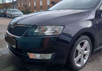 Skoda Rapid/Spaceback 155.800 km 5.995 &euro; Furth-Mitte (Neuss) 41462