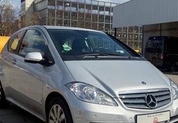 Mercedes-Benz A 150 161.587 km 3.990 &euro; Düsseldorf 40233