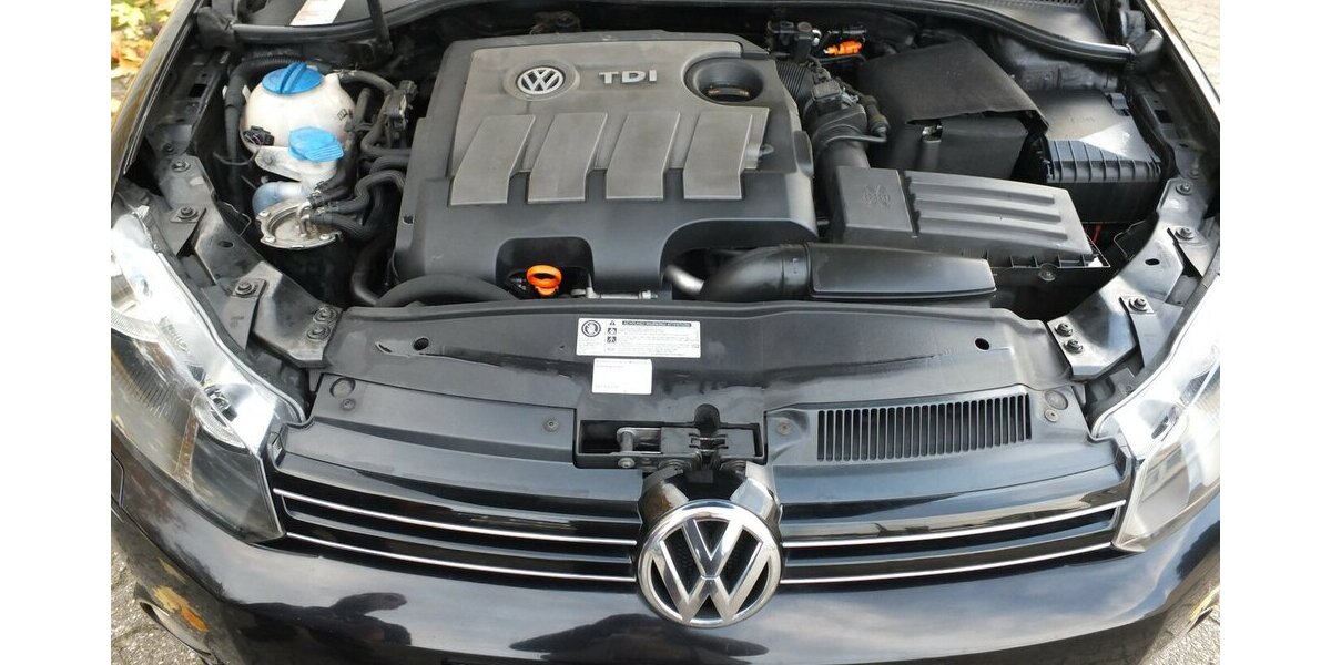 VW Golf 1.6TDi TEAM neuer ZAHNRIEMEN KLIMAAUTOMATIK 159.855 km 7.500 &euro; Köln 50858