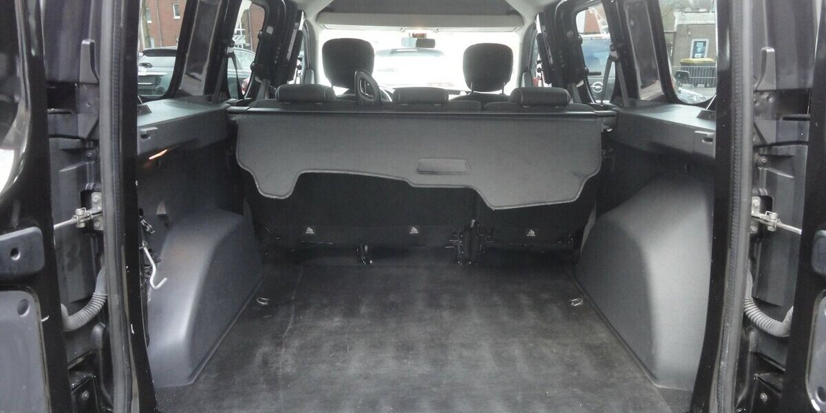 Dacia Dokker Comfort 1,6 Navi Klima SHZ R.Kamera 1.Hd 162.000 km 8.490 &euro; Neuss 41462