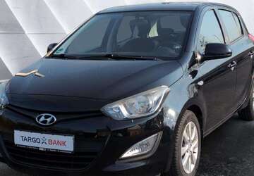 Hyundai i20 84.390 km 6.990 &euro; Troisdorf 53840