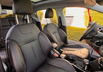 Peugeot 2008 37.500 km 17.000 &euro; Düsseldorf 40627