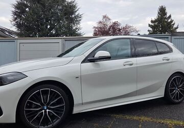 BMW 118 44.182 km 24.499 &euro; Köln 51105