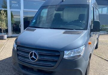 Mercedes-Benz Sprinter 143.080 km 16.900 &euro; Hilden 40721