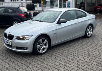 BMW 320 79.000 km 9.300 &euro; Leverkusen 51371