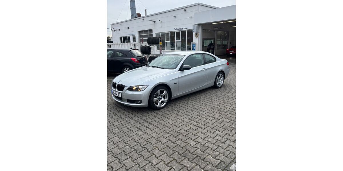 BMW 320 79.000 km 9.300 &euro; Leverkusen 51371