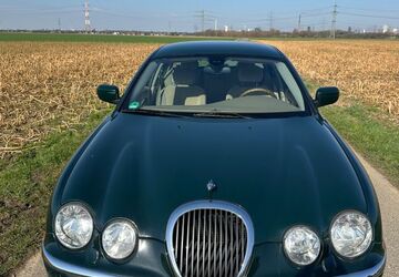 Jaguar S-Type 141.100 km 5.900 &euro; Düsseldorf 40489