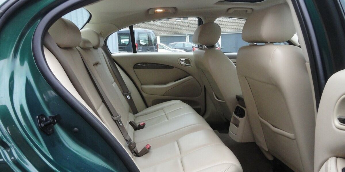 Jaguar S-Type 3.0 V6 Executive Autom Leder Navi Xenon 114.000 km 9.990 &euro; Neuss 41462