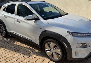 Hyundai KONA Elektro 48.000 km 22.250 &euro; Köln 50931